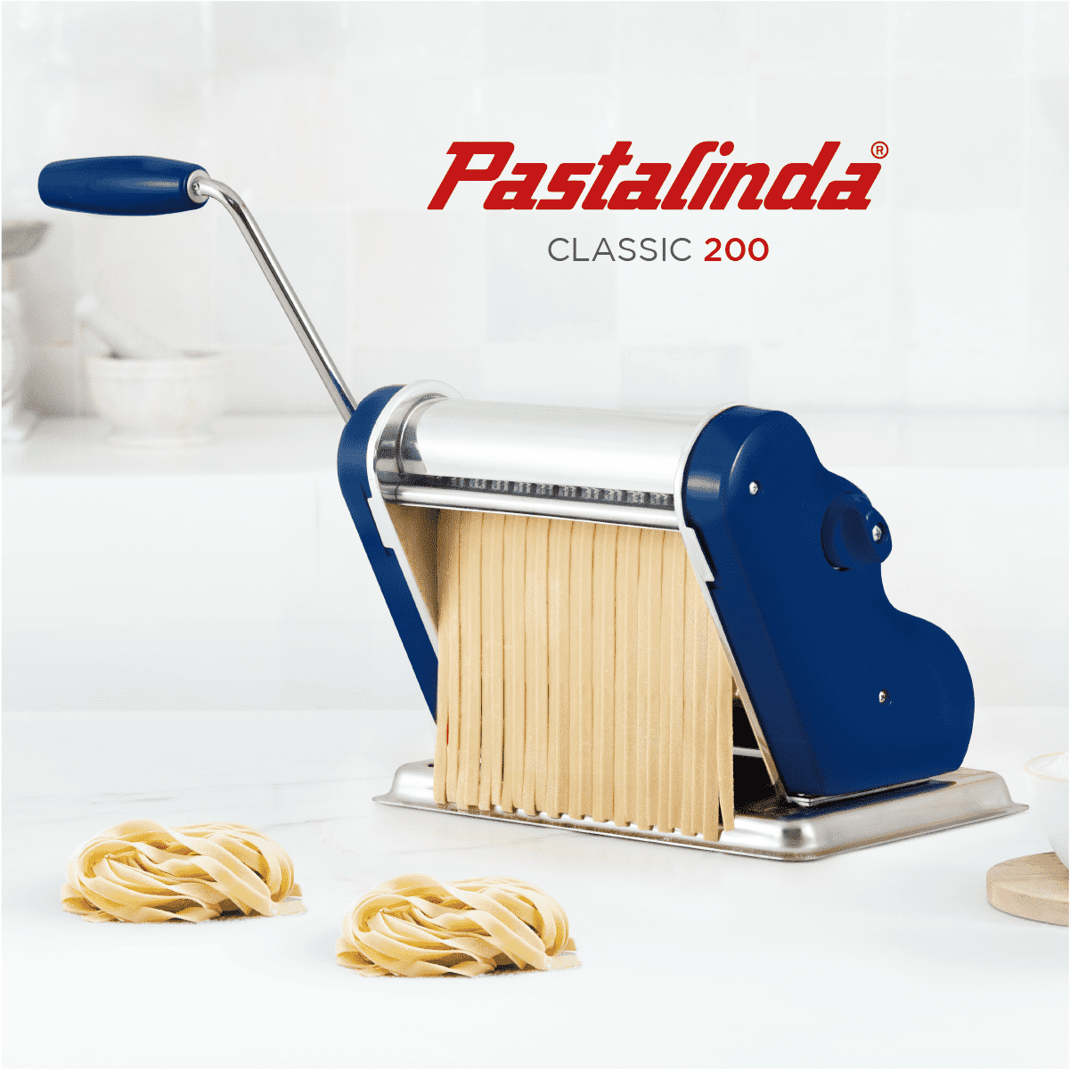 Pastalinda Classic 200 Navy Blue Pasta Maker Machine With Hand Crank And Two Clamps - Pastalinda