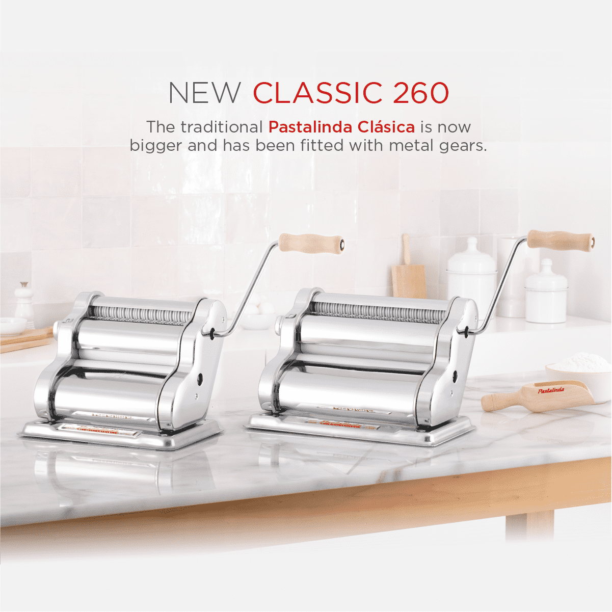 Pastalinda Classic 200 White Pasta Maker Machine With Hand Crank And Two Clamps - Pastalinda